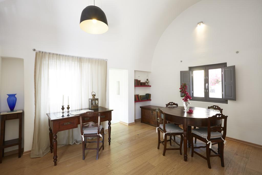 Pyrgos Houses By Voreina Exterior photo